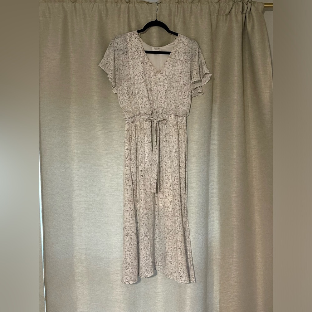 Elegant Cream Midi Dress